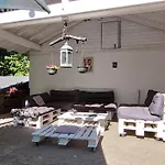 Literaturhaus Schmoekermuehle Bed & Breakfast