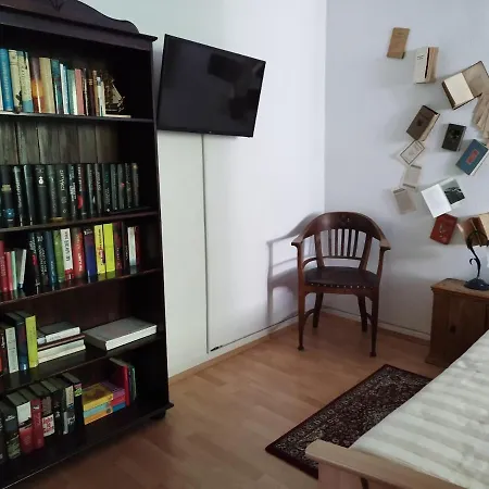 Literaturhaus Schmoekermuehle Bed & Breakfast Andernach