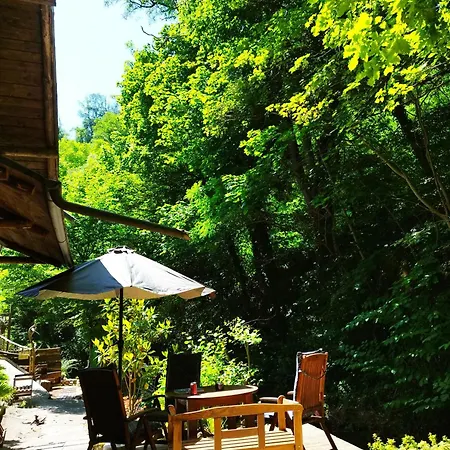 Literaturhaus Schmoekermuehle Bed & Breakfast Andernach
