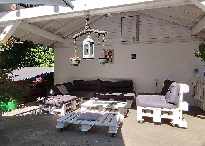 Literaturhaus Schmoekermuehle Bed & Breakfast