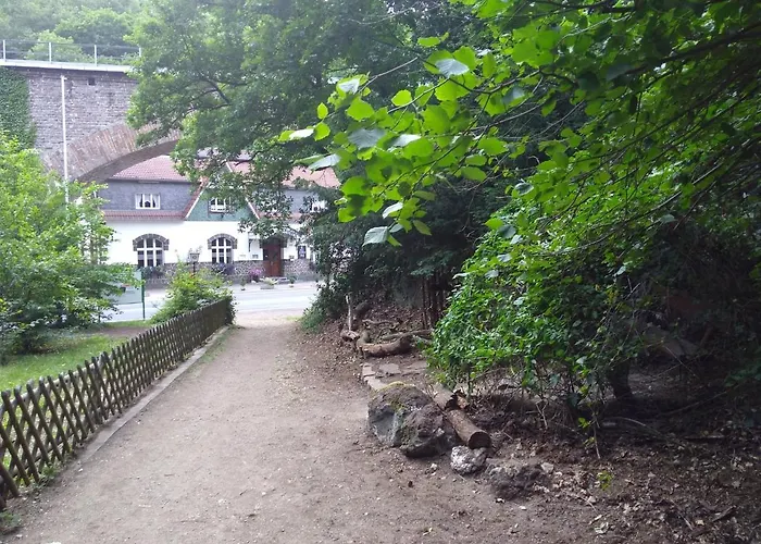 Literaturhaus Schmoekermuehle Bed & Breakfast