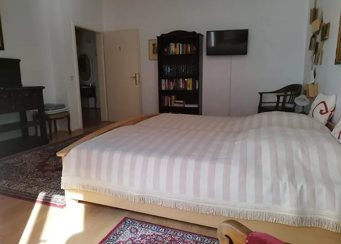 Literaturhaus Schmoekermuehle Bed & Breakfast